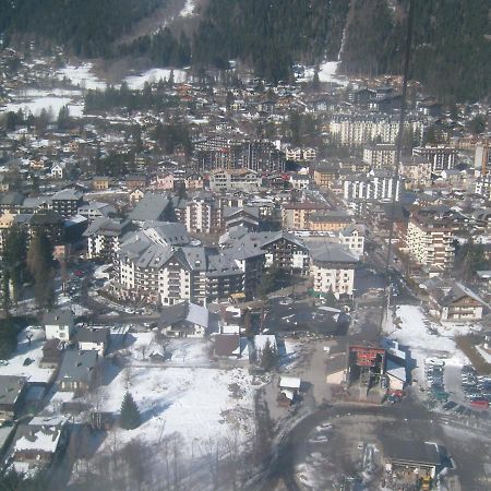 Appartement T2 Chamonix Centre Balcon Vue Mont Blanc Exterior foto